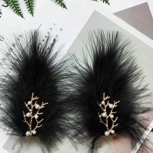 NWOT 2 Feather Hair Clips Women Girl Fascinators Hair Barrettes Headpiec Pearl